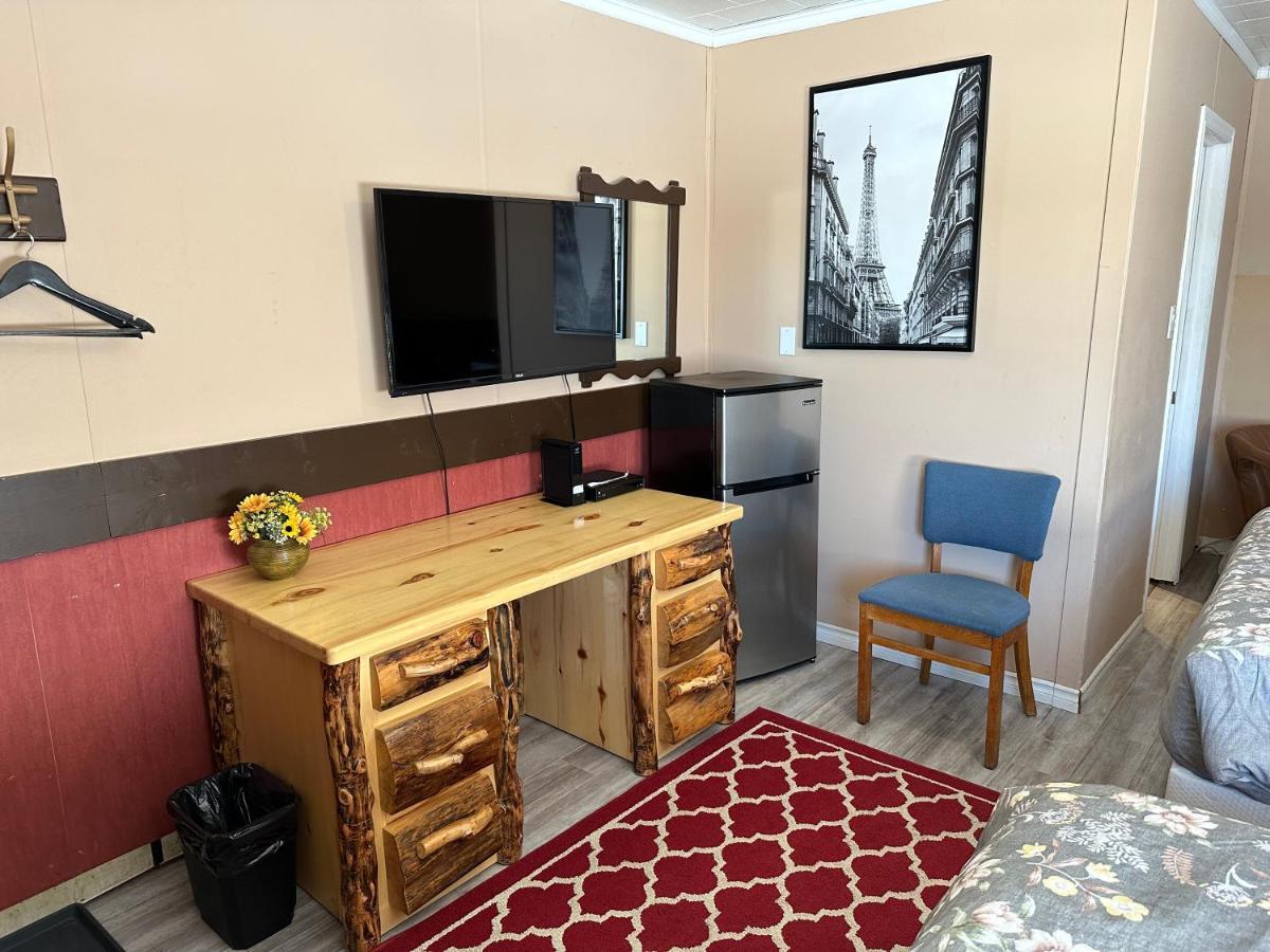 Pinecrest Motel Nipigon Экстерьер фото